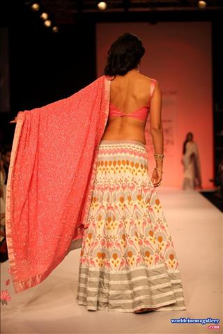 Shriya Saran Hot in Lakme Fashion Week (LFW) 2013