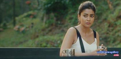 Shriya Saran in Naragasooran movie stills