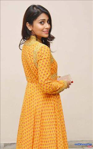 Shriya Saran Latest Stills 2