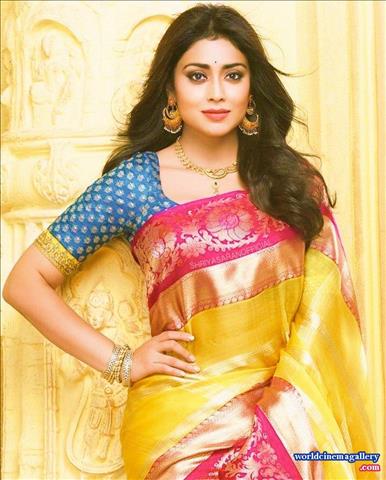 Shriya Saran Stills at Gautamiputra Satakarni movie