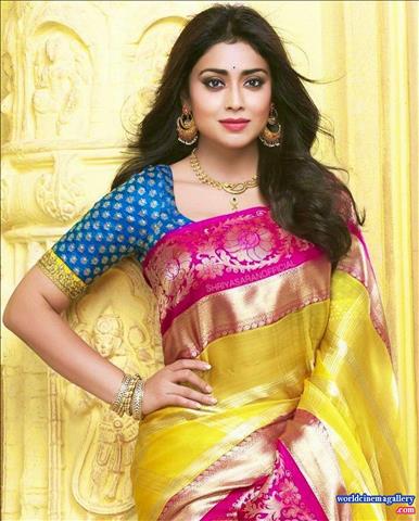 Shriya Saran Stills at Gautamiputra Satakarni movie