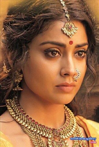 Shriya Saran Stills at Gautamiputra Satakarni movie
