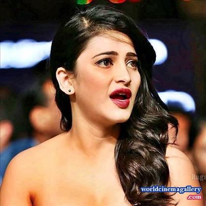 Shruthi Haasan Hot Stills  - World Cinema Gallery