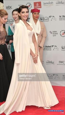 Sonam Kapoor Hot Stills at DIFF17