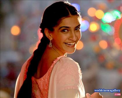 Sonam Kapoor Latest Stills 