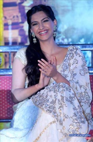 Sonam Kapoor Latest Stills 