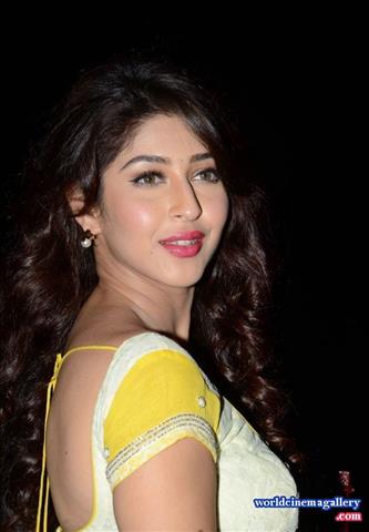 Sonarika Bhadoria Stills At Eedo Rakam Aado Rakam Movie Stills
