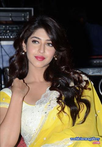 Sonarika Bhadoria Stills At Eedo Rakam Aado Rakam Movie Stills