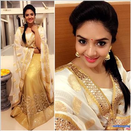 Sreemukhi latest Photoshoot Stills 2