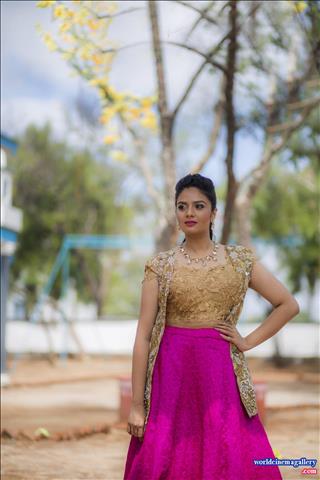 Sreemukhi latest Photoshoot Stills 2