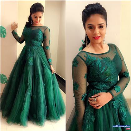 Sreemukhi latest Photoshoot Stills 3