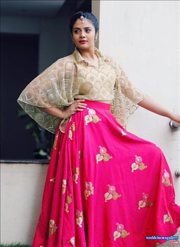 Sreemukhi latest Photoshoot Stills 3