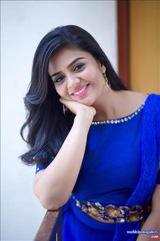 Sreemukhi latest Photoshoot Stills 3