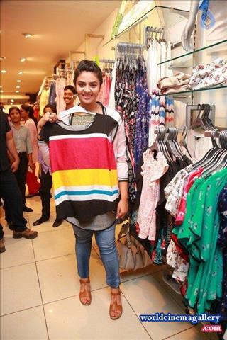 Sreemukhi latest Photoshoot Stills 3