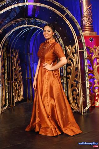 Sreemukhi latest Photoshoot Stills 3