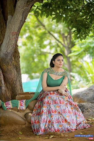 Sreemukhi latest Photoshoot Stills