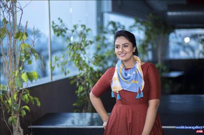 Sreemukhi latest Photoshoot Stills