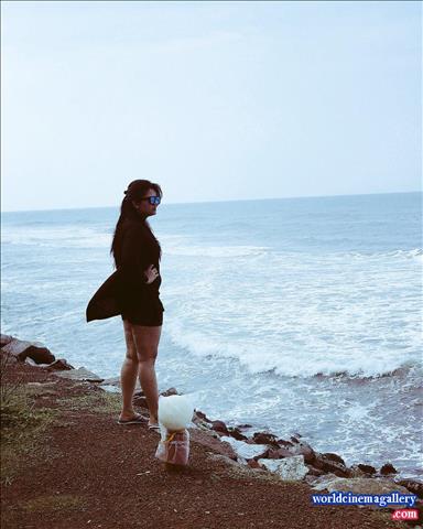 Sreemukhi latest Photoshoot Stills