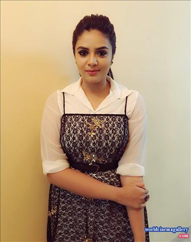Sreemukhi latest Photoshoot Stills
