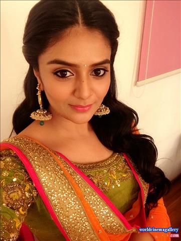 Sreemukhi latest Photoshoot Stills