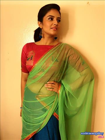 Sreemukhi latest Photoshoot Stills