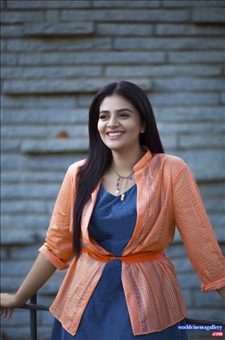 Sreemukhi latest Photoshoot Stills