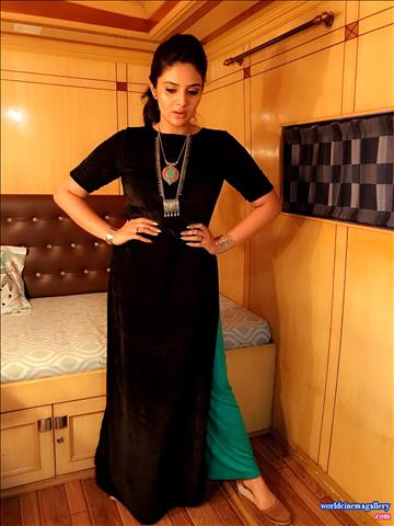 Sreemukhi latest Photoshoot Stills