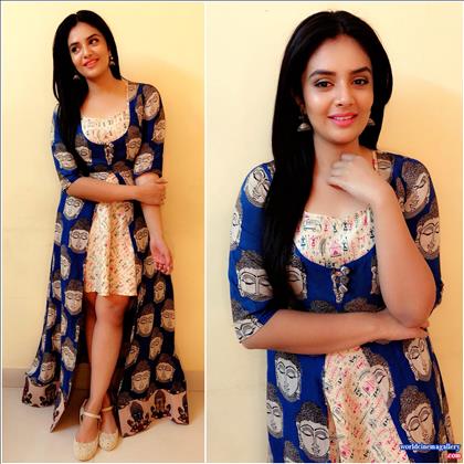 Sreemukhi latest Photoshoot Stills