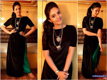 Sreemukhi latest Photoshoot Stills