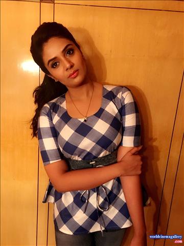 Sreemukhi latest Photoshoot Stills
