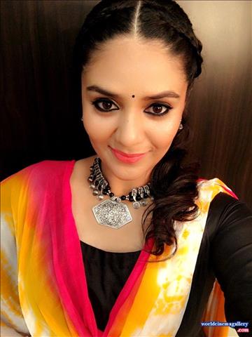 Sreemukhi latest Photoshoot Stills