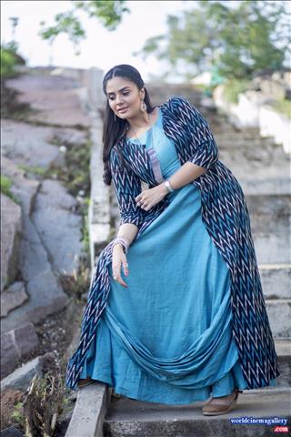 Sreemukhi latest Photoshoot Stills