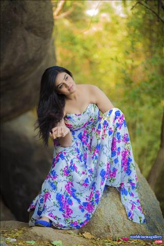 Sreemukhi latest Photoshoot Stills 