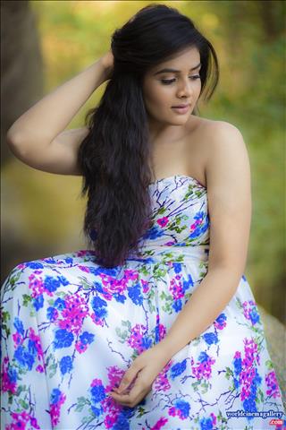 Sreemukhi latest Photoshoot Stills 