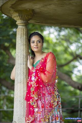 Sreemukhi latest Royal looks for GoldRush Stills
