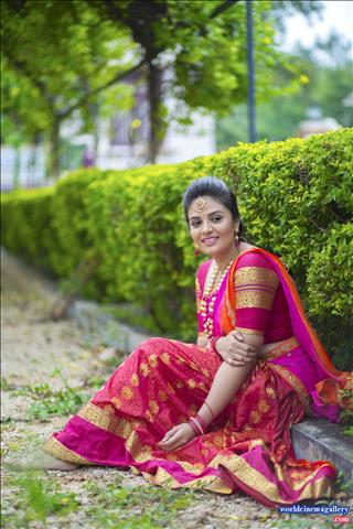 Sreemukhi latest Royal looks for GoldRush Stills