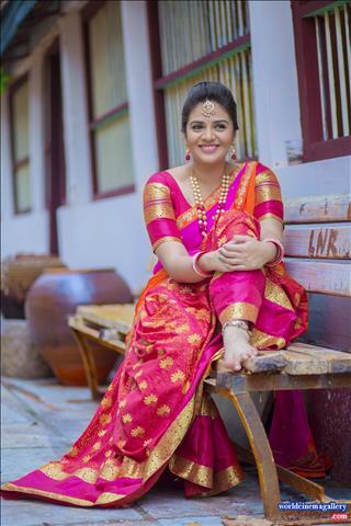 Sreemukhi latest Royal looks for GoldRush Stills