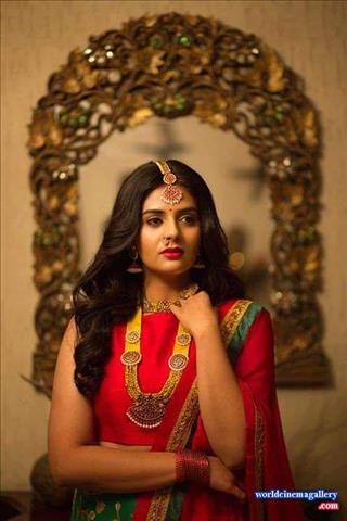 Sreemukhi latest Royal looks for GoldRush Stills