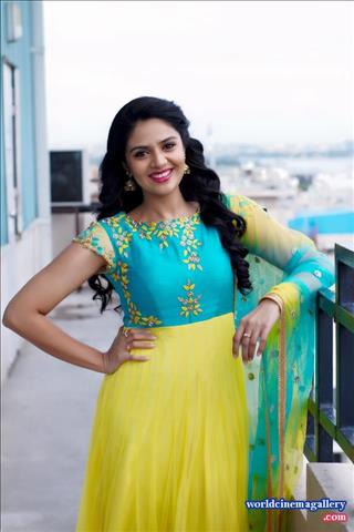 Sreemukhi latest stills in Blue Salwar 2
