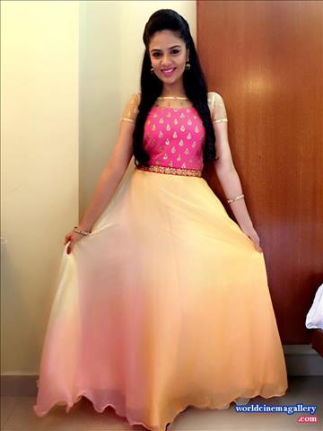 Sreemukhi latest stills in Yellow Salwar