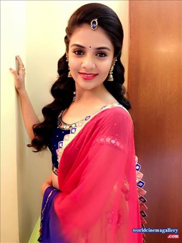 Sreemukhi Saree Stills 2