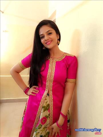 Sreemukhi Saree Stills 2