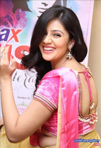 Sreemukhi Saree Stills at Max Miss Hyderabad 2014 Poster Launch