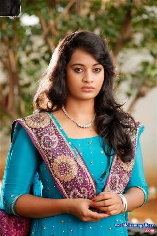 Suja Varunee Hot Sexy Stills 