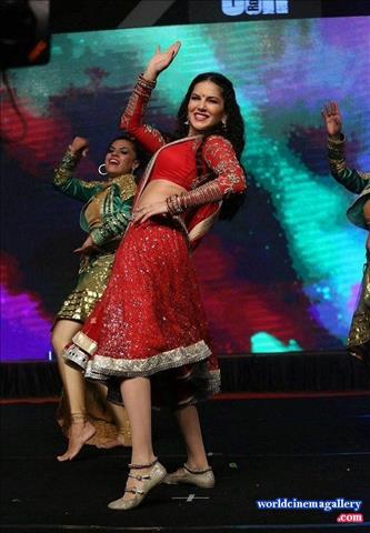 Sunny Leone Hot Latest Stills