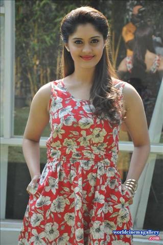 Surabhi Hot Thigh Show Stills - World Cinema Gallery