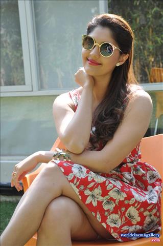 Surabhi Hot Thigh Show Stills - World Cinema Gallery