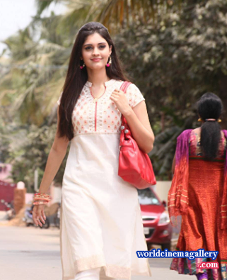 Surabhi latest Stills - World Cinema Gallery