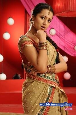 Trisha in Hot Saree Stills