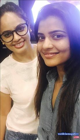 Aishwarya Rajesh Hot Saree Stills